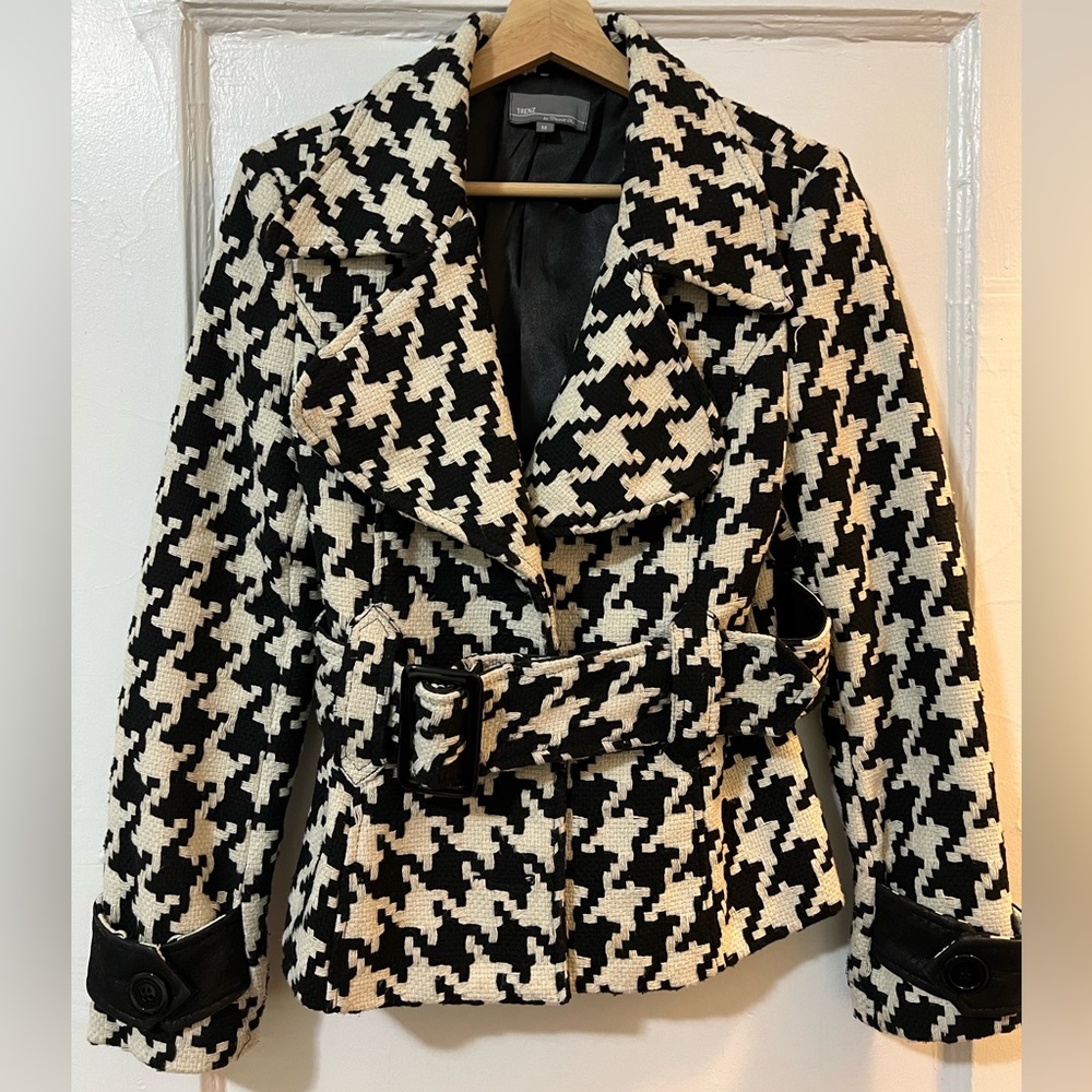 Houndstooth Wool Blend Jacket With Reversible Belt - image 1